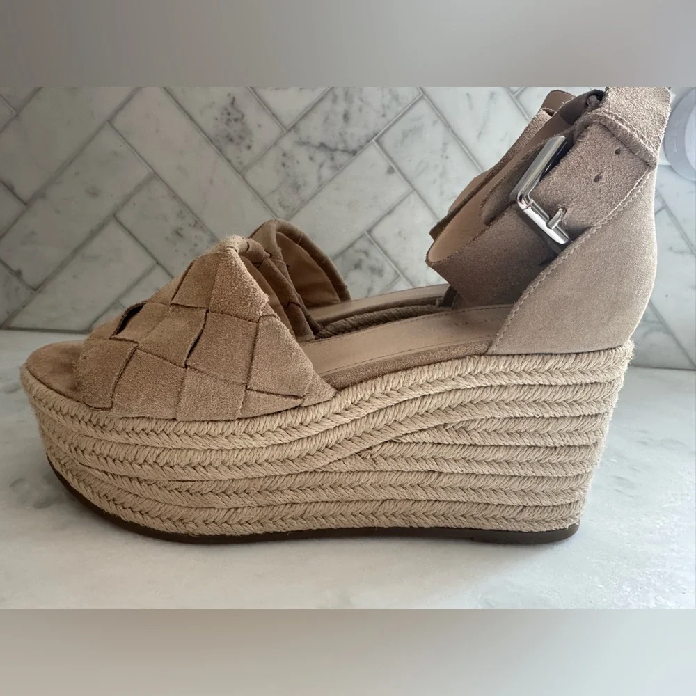 Marc Fisher stylish woven